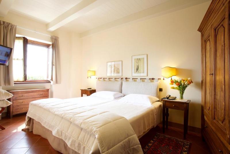 Relais Castello Di Razzano Hotel Alfiano Natta Luaran gambar